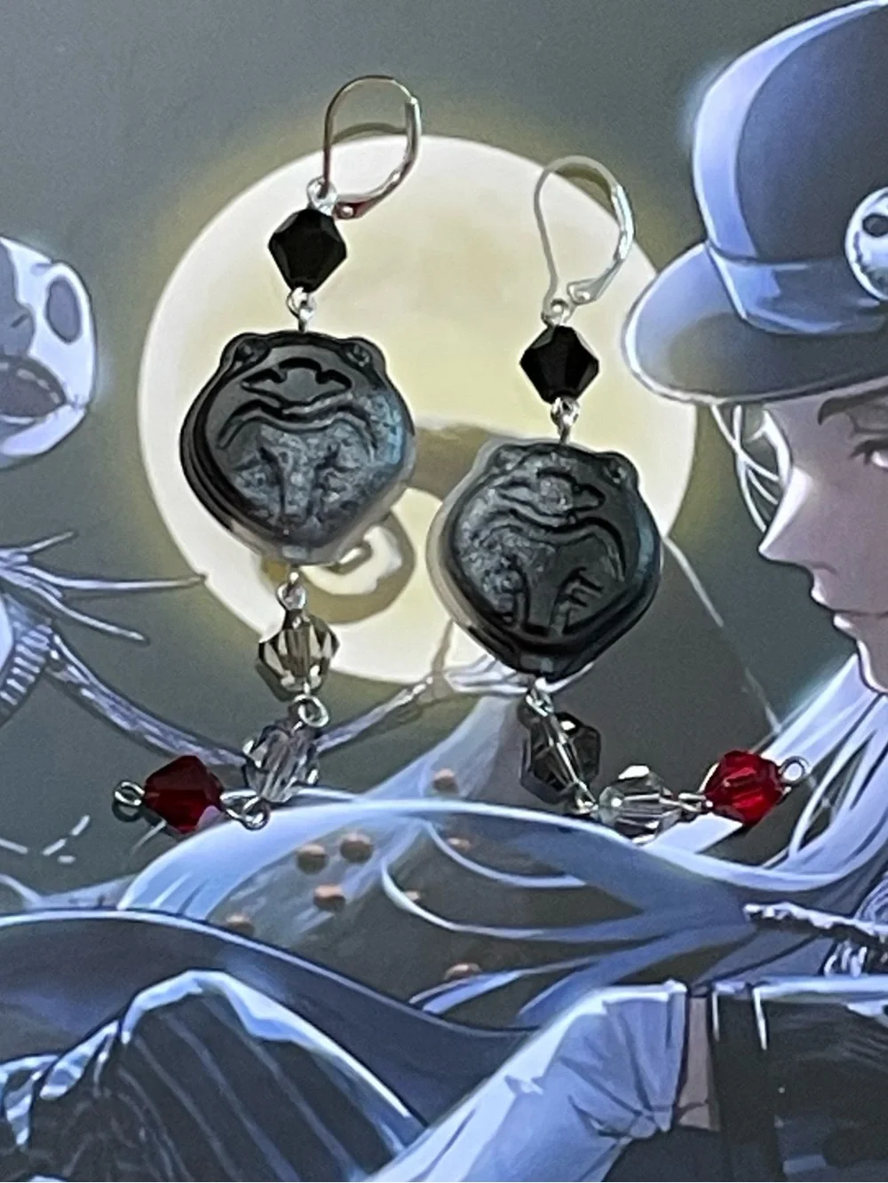 Twisted Wonderland Inspired Groovy Candy Earrings Jamil Viper (Nightmare Suit)